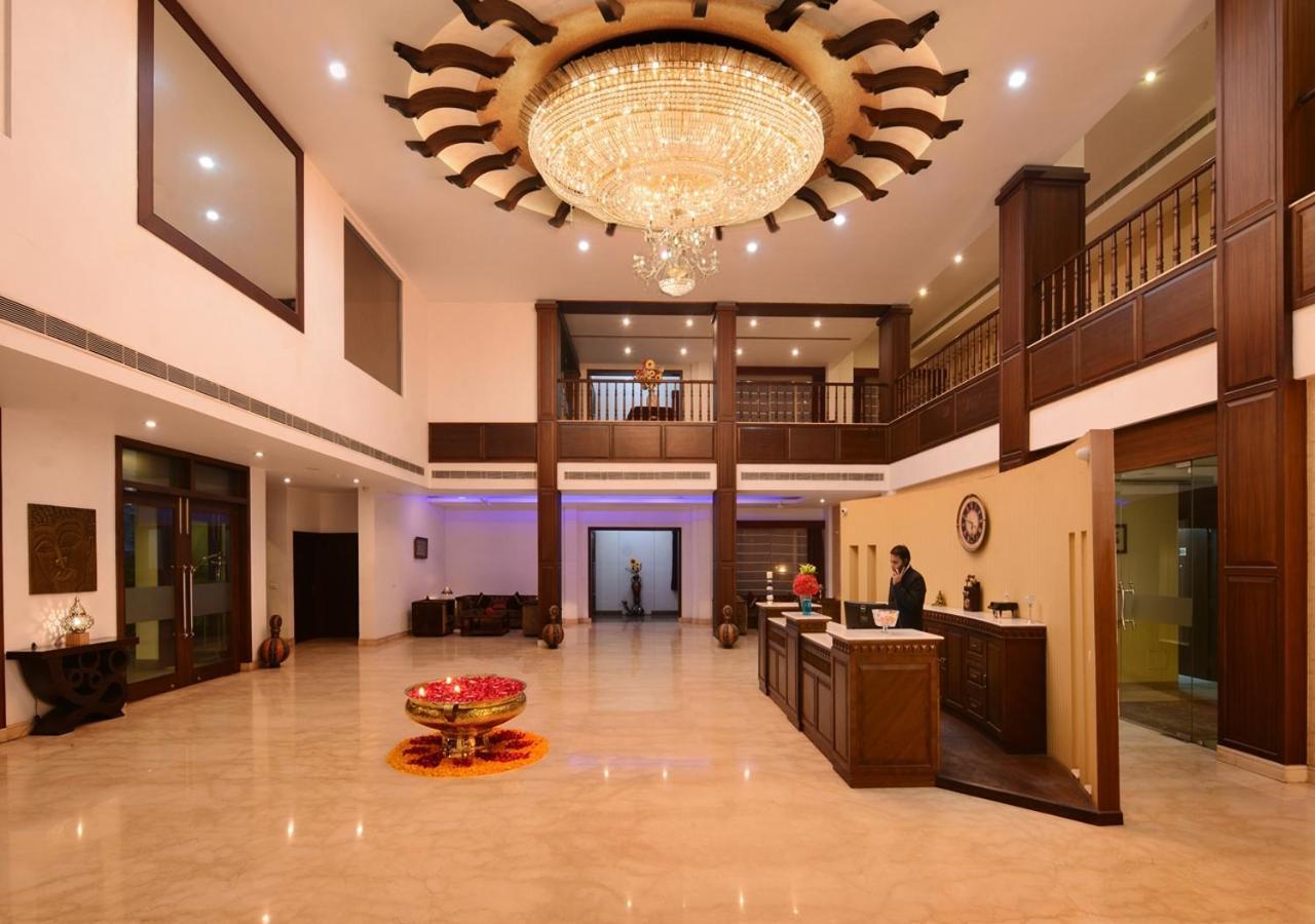 M B Greens Clarks Inn Moradabad Exterior foto